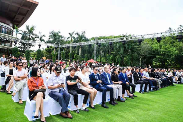 2017三亞婚博會(huì )“特締思海洋婚禮”閃亮登場(chǎng)